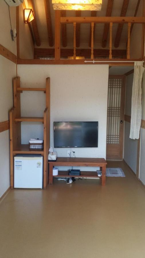 Yeonwoodang Guesthouse جيونجو المظهر الخارجي الصورة